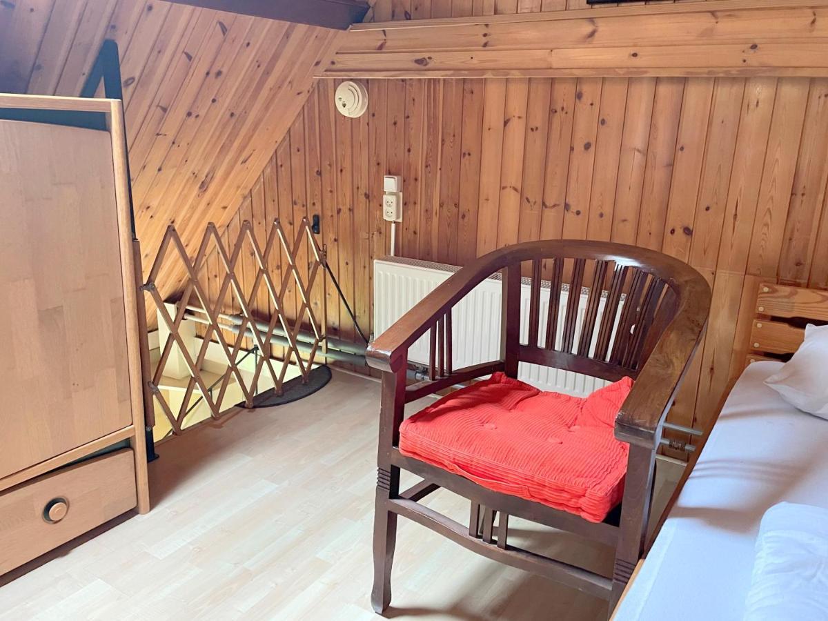 Vakantieoord "De Peppelhoeve" カウデーケルケ エクステリア 写真